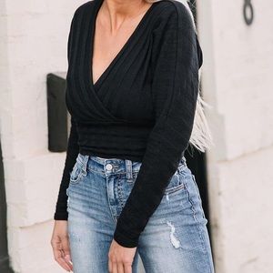 Cropped black top